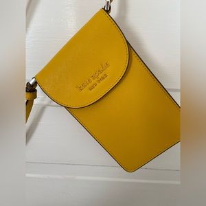 Kate Spade cameron north south phone crossbody, vibrant canary, NWOT